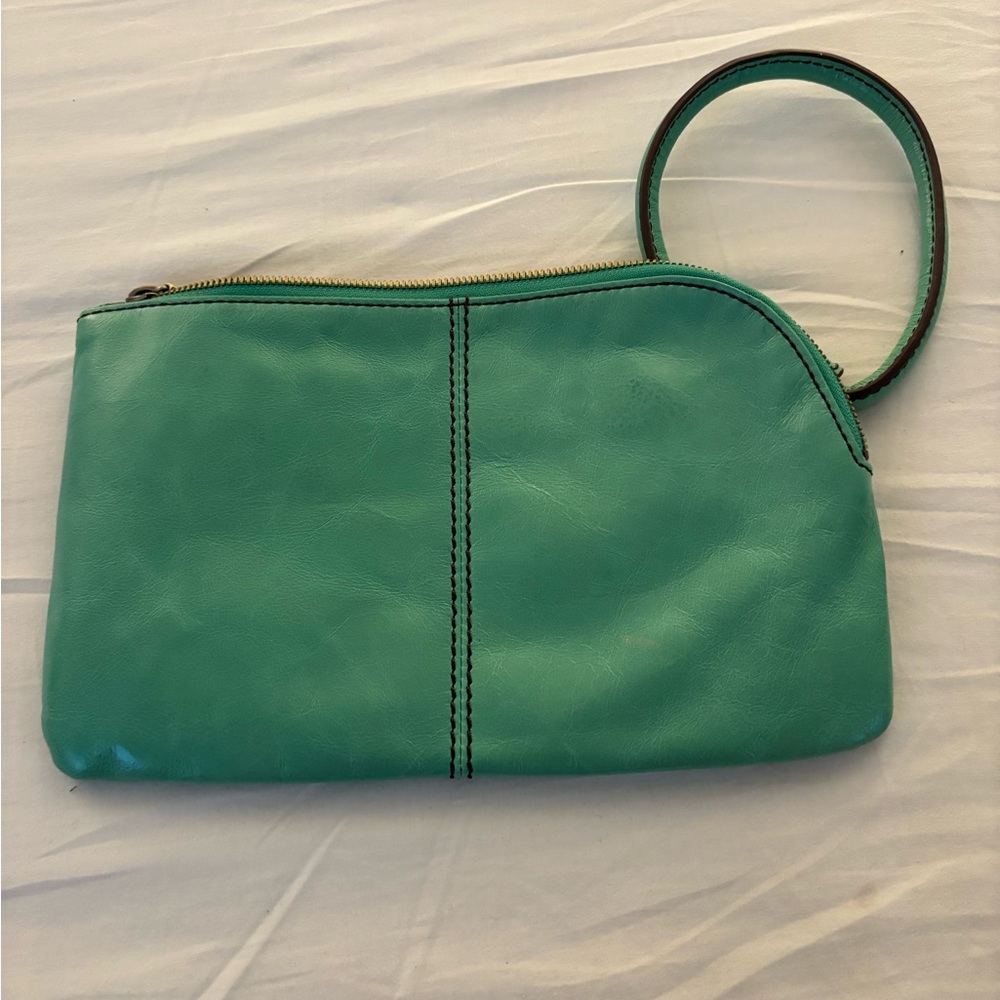 HOBO Sable Wristlet in seaglass